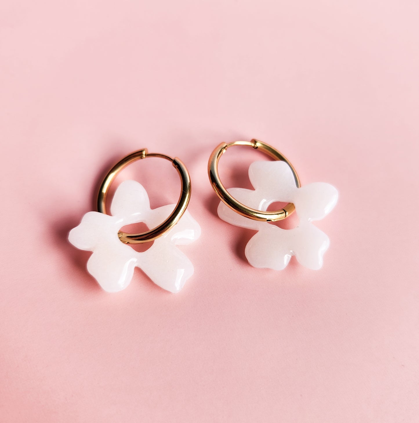 Translucent & Retro Flower Dangle Earrings
