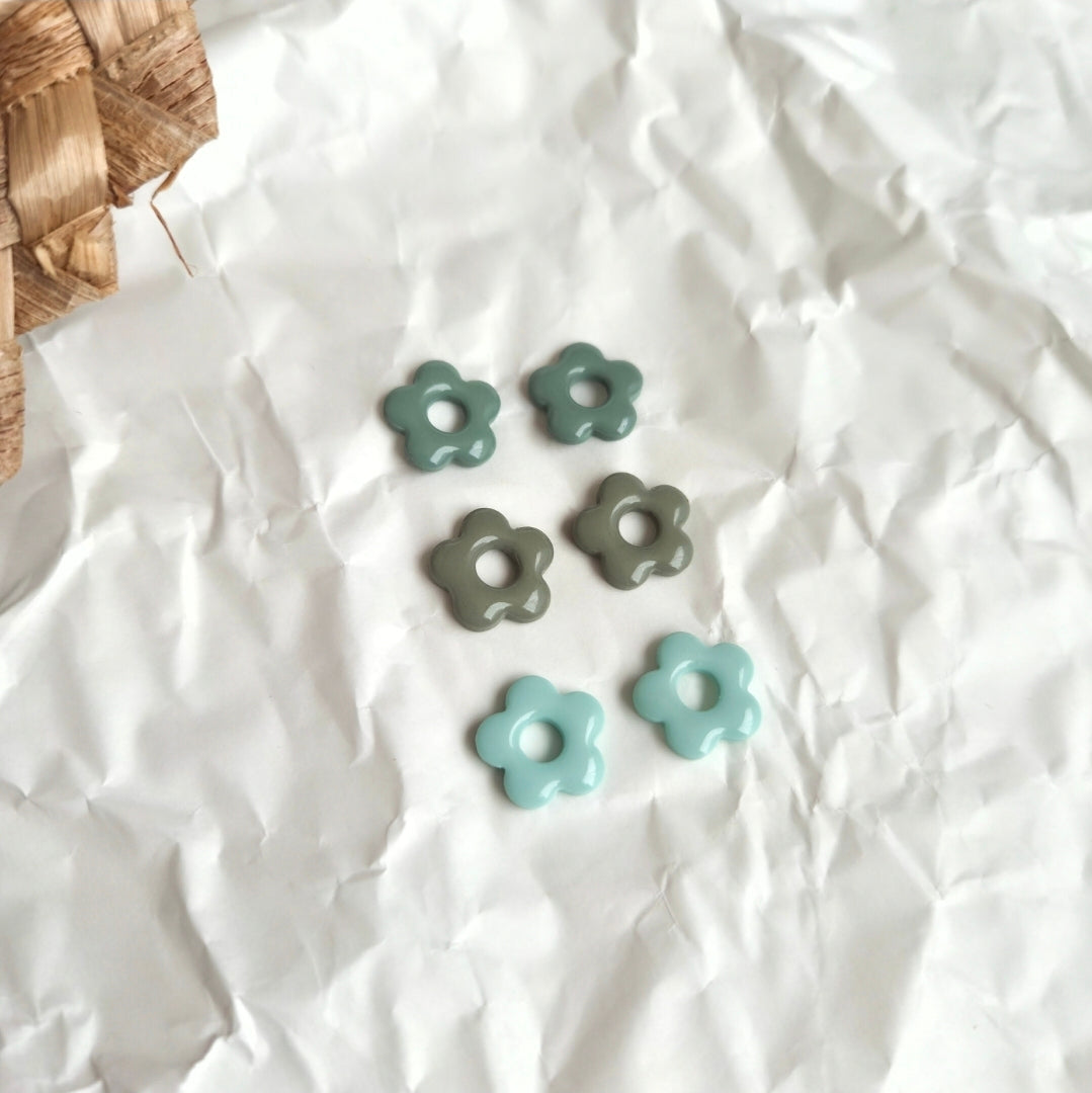 Green-ish - Flower Charms