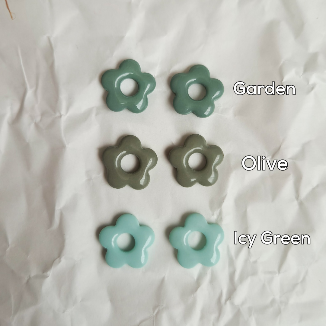 Green-ish - Flower Charms